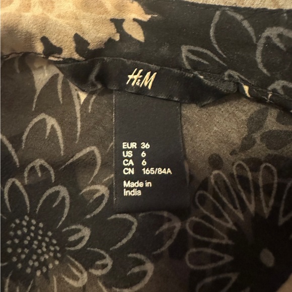 H&M See Through Floral Black and Tan  Women's Blouse - Picture 4 of 8